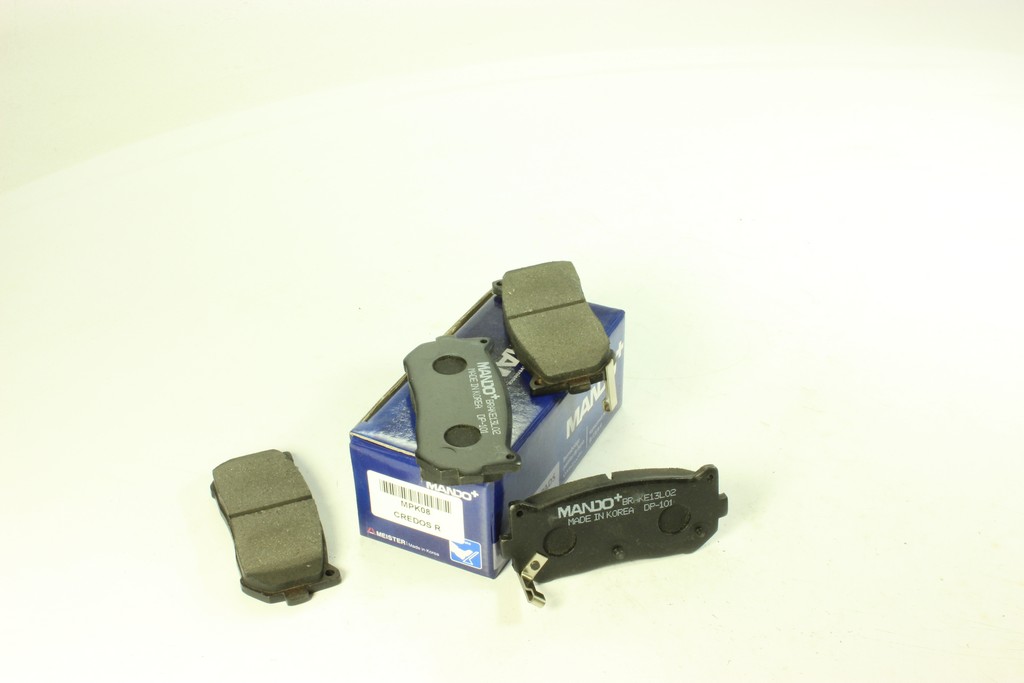 Колодки тормозные дисковые задние 0K9A02628Z/MPK08 MANDO