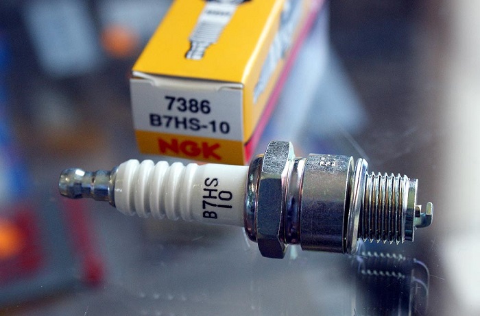 Свеча зажигания B7HS-10/7386 NGK