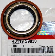 Сальник привода КПП левый 43119-39030/43119-39060 MOBIS (SSANGYONG)